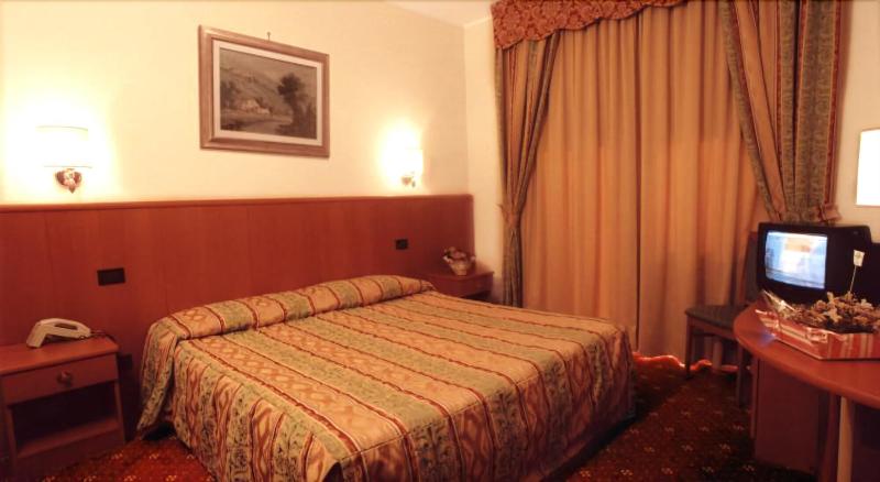 Hotel Cinzia - Oda