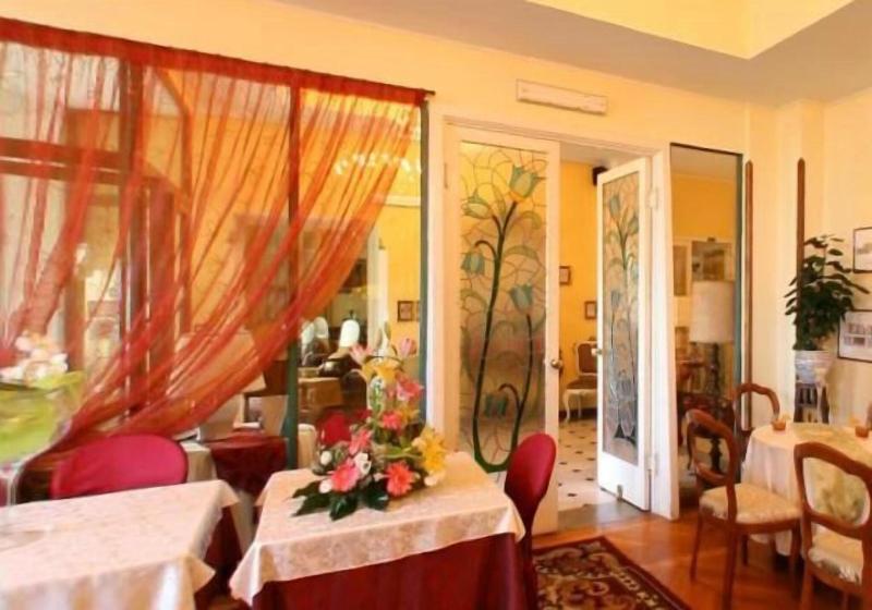 Hotel Petit Royal - Restoran