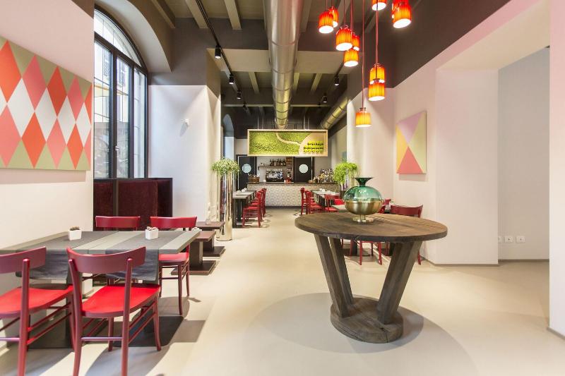 Savona 18 Suites - Bar