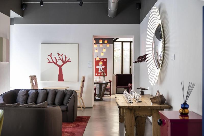 Savona 18 Suites - Lobi