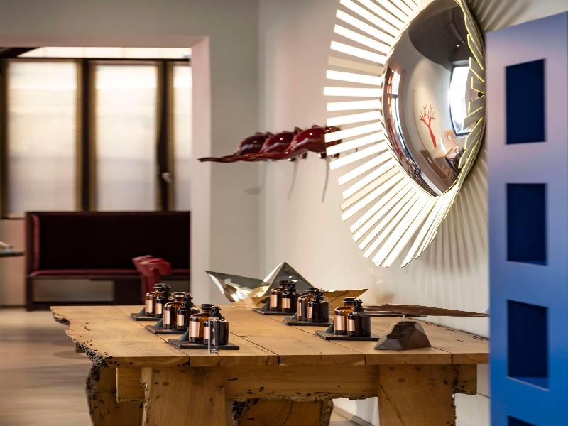 Savona 18 Suites - Lobi