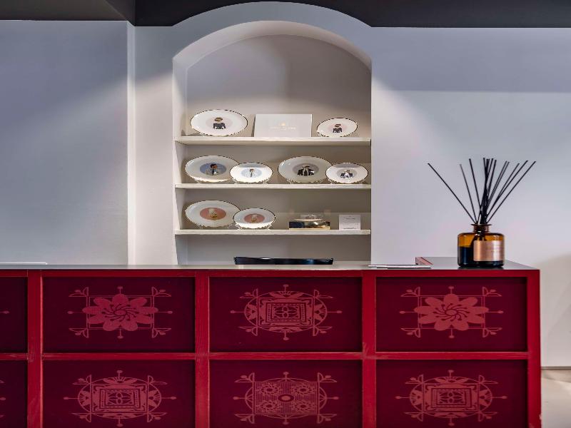 Savona 18 Suites - Lobi