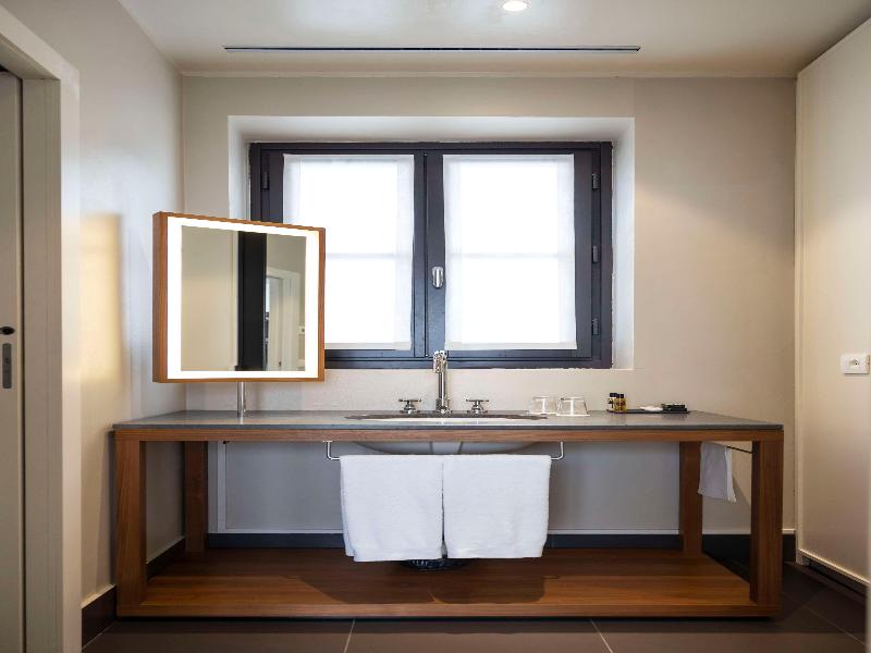 Savona 18 Suites - Oda