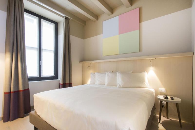 Savona 18 Suites - Oda