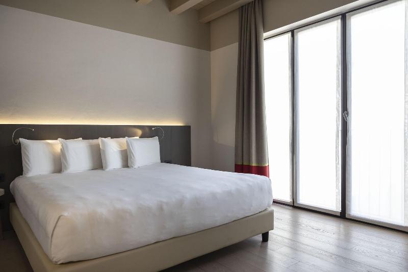 Savona 18 Suites - Oda