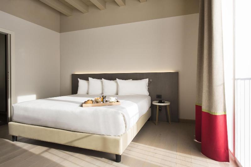 Savona 18 Suites - Oda