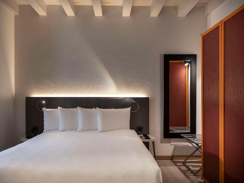 Savona 18 Suites - Oda