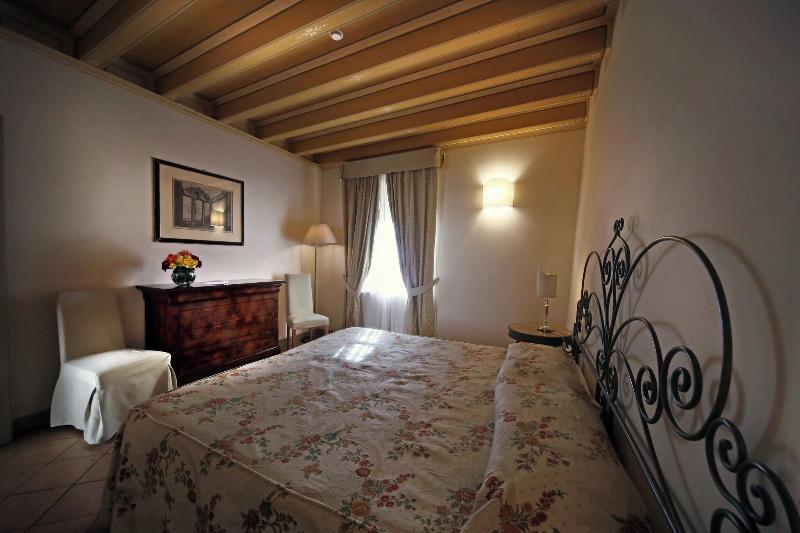 Romantik Hotel Relais Mirabella Iseo - Oda