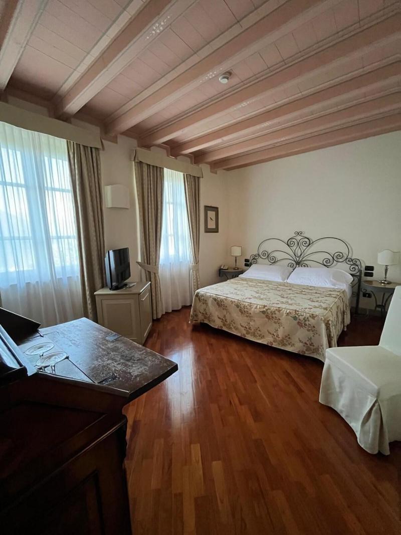 Romantik Hotel Relais Mirabella Iseo - Oda