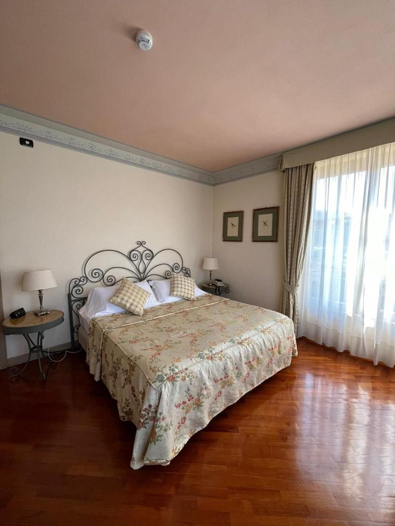 Romantik Hotel Relais Mirabella Iseo - Oda