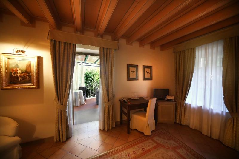 Romantik Hotel Relais Mirabella Iseo - Oda