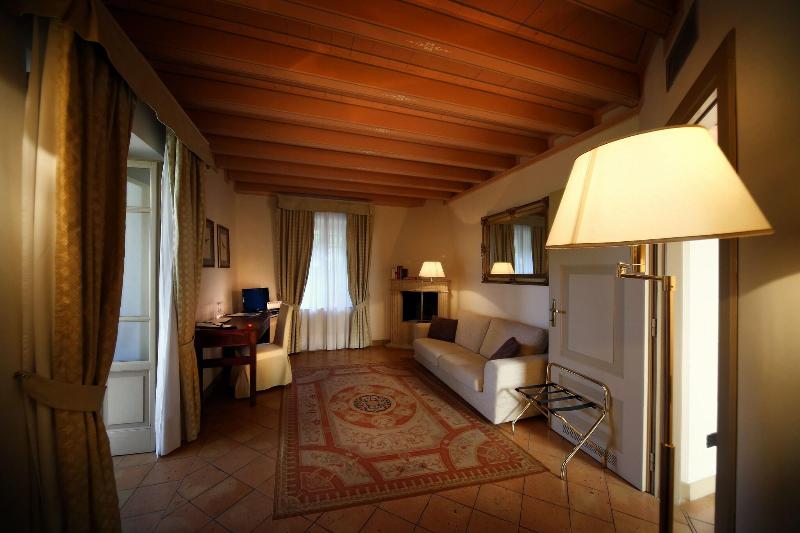 Romantik Hotel Relais Mirabella Iseo - Oda