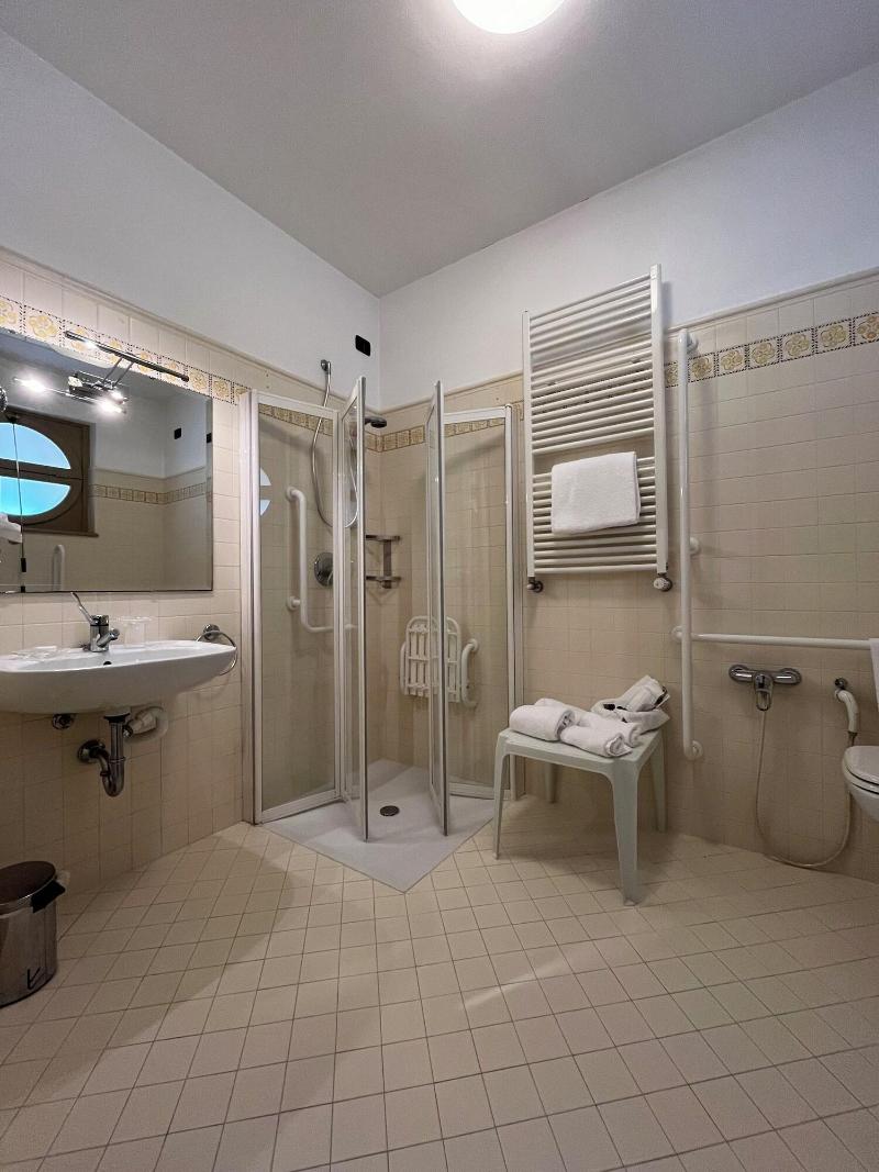 Romantik Hotel Relais Mirabella Iseo - Oda
