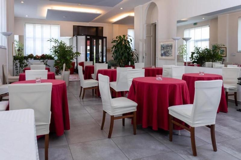 Hotel La Nuova Rotaia - Restoran