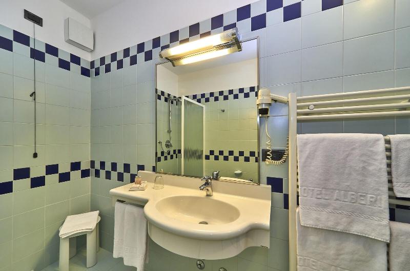 Hotel Alberi - Oda
