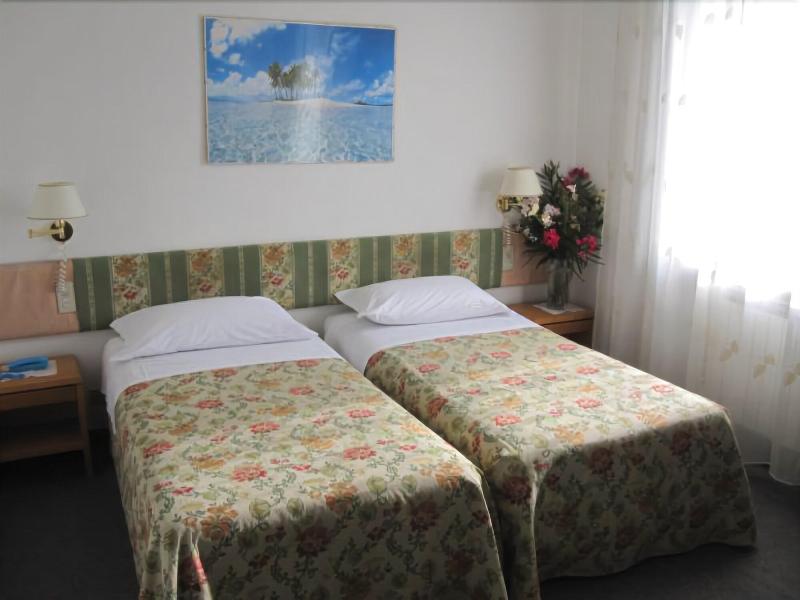 Hotel Post - Oda