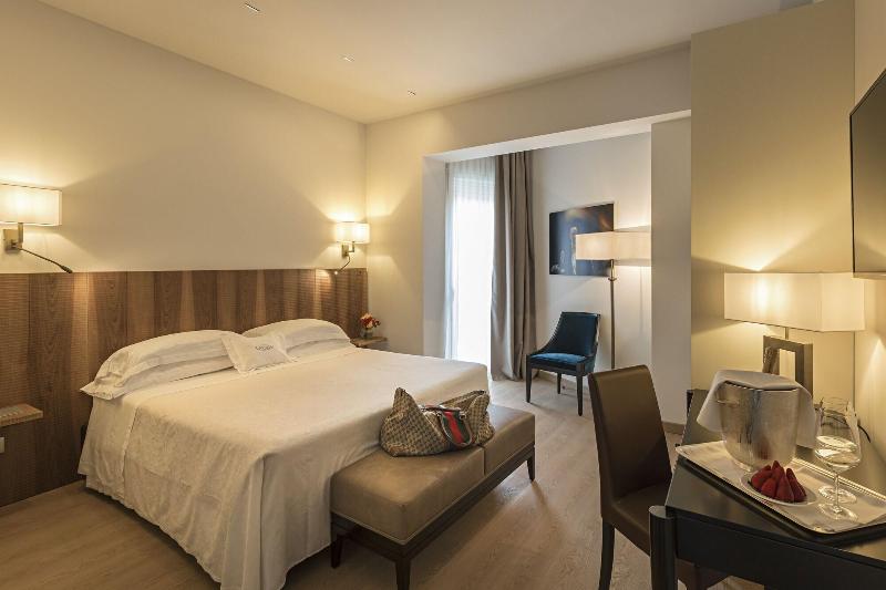 Hotel Laurin - Oda