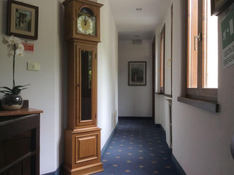 Hotel Silvana Garnì - Lobi