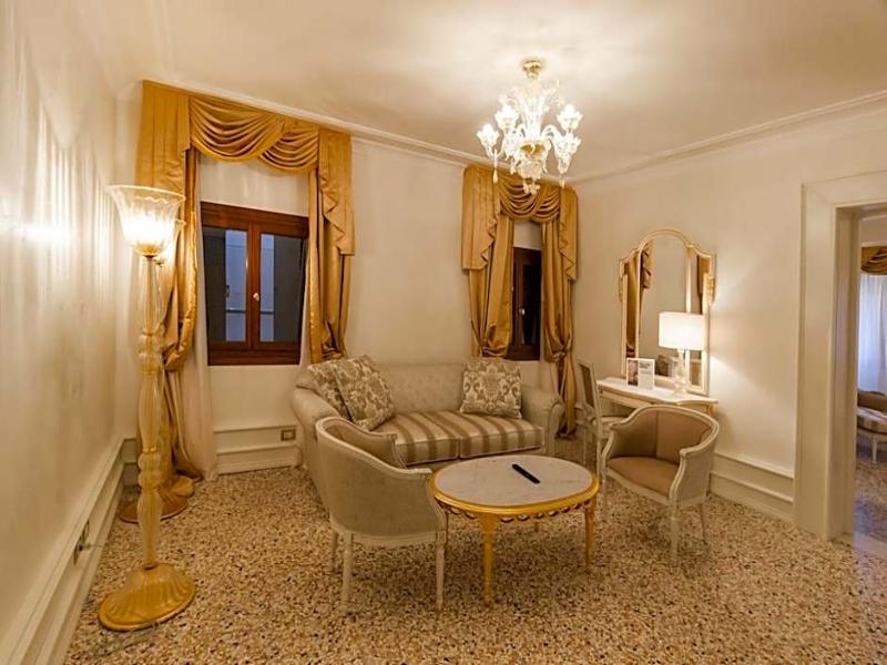 Cà Bonfadini Historic Experience - Oda