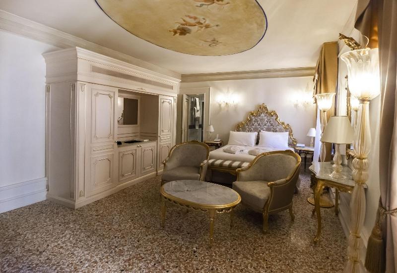 Cà Bonfadini Historic Experience - Oda