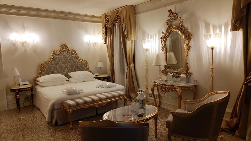Cà Bonfadini Historic Experience - Oda