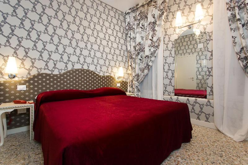 Hotel Cà Nobile Corner - Oda