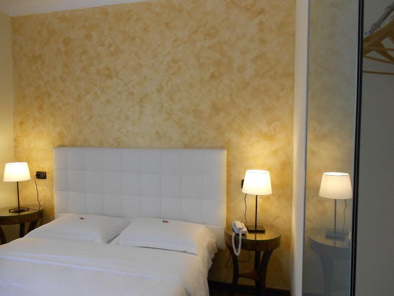 Hotel Isola Di Caprera - Oda