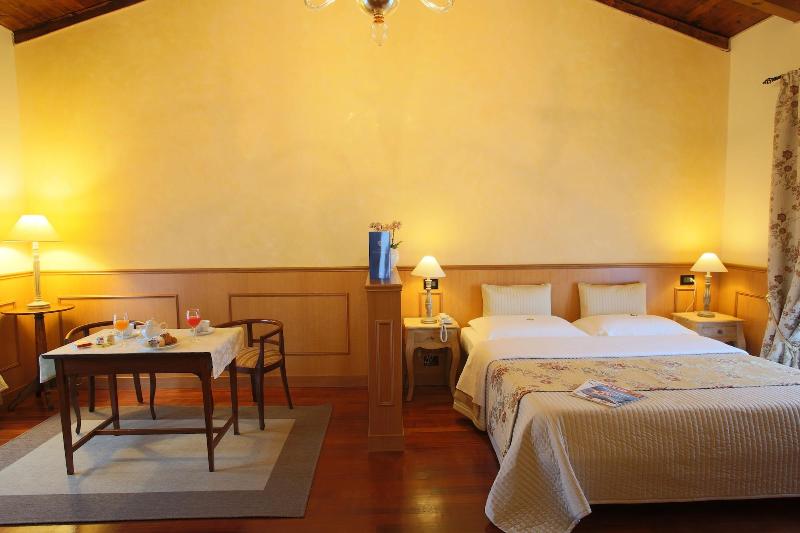 Hotel Isola Di Caprera - Oda