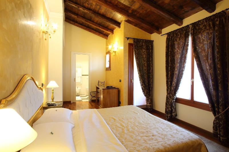 Hotel Isola Di Caprera - Oda