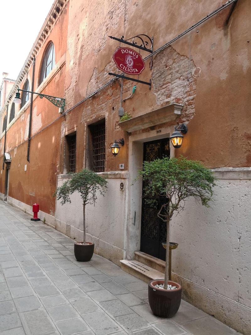Domus Ciliota - Genel