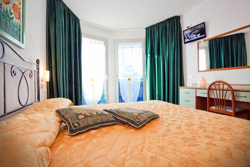Hotel Catto Suisse - Oda