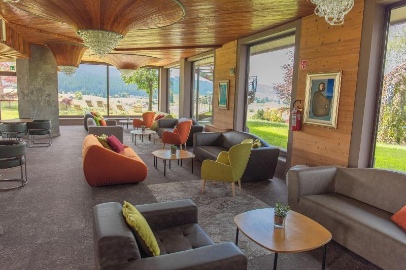 Linta Hotel Wellness & Spa - Lobi