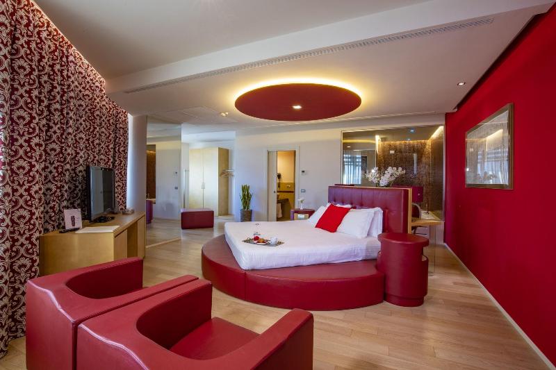 Hotel Glamour - Genel