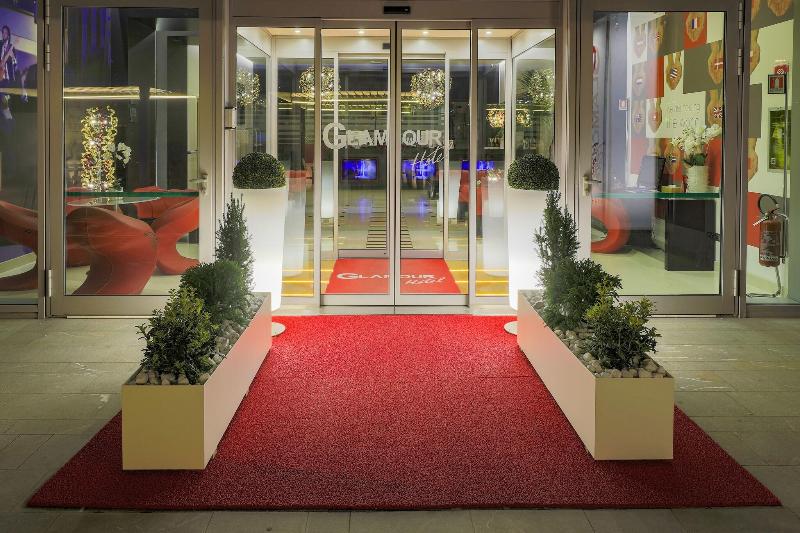 Hotel Glamour - Genel