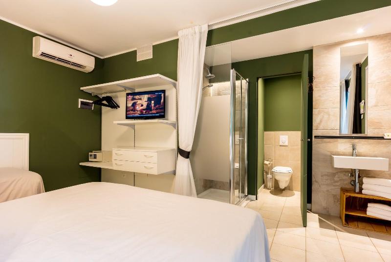 Hotel Maximilian - Oda
