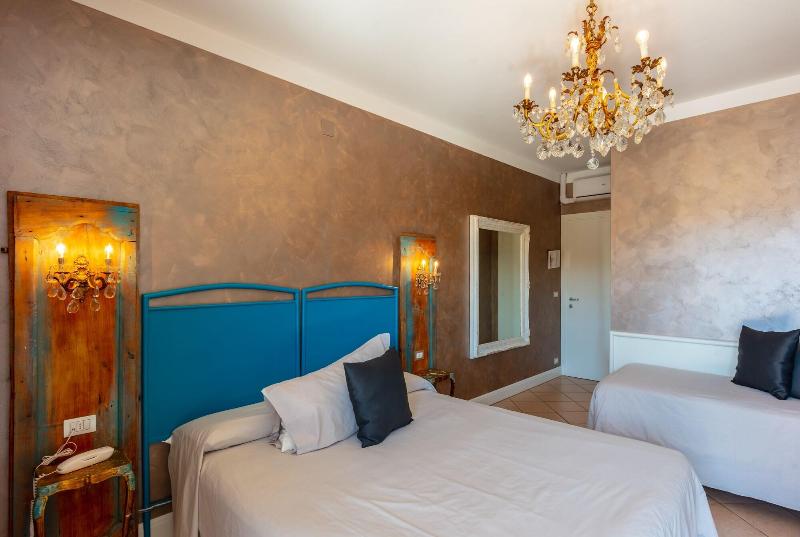 Hotel Maximilian - Oda