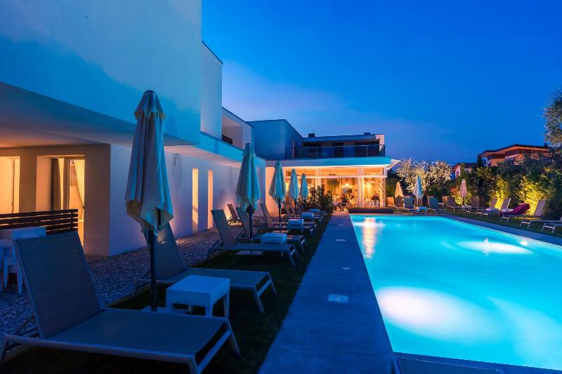 Hotel Maximilian - Havuz