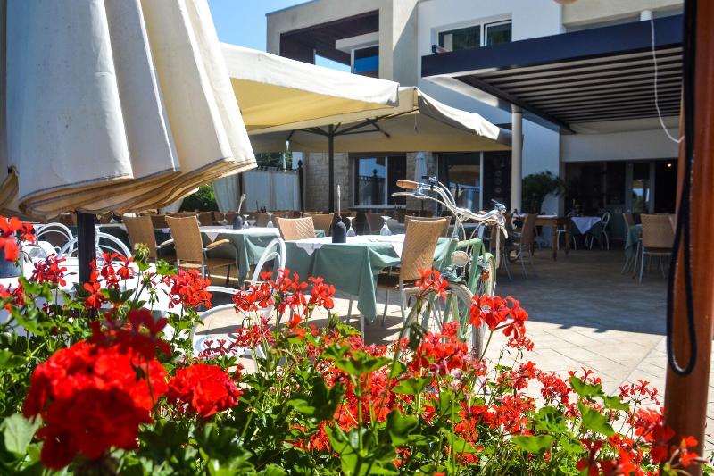 Hotel Maximilian - Teras