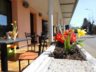 Hotel Benaco Bee Free otel fotoğrafı