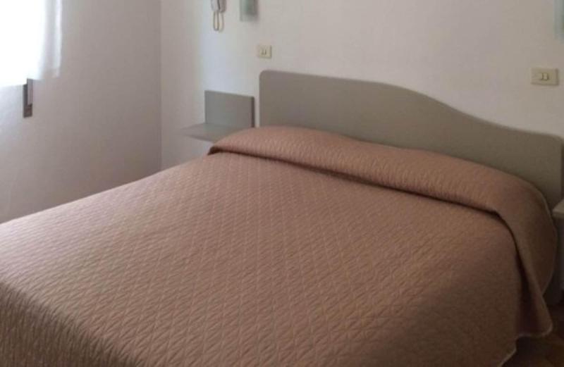 Hotel Benaco Bee Free - Oda