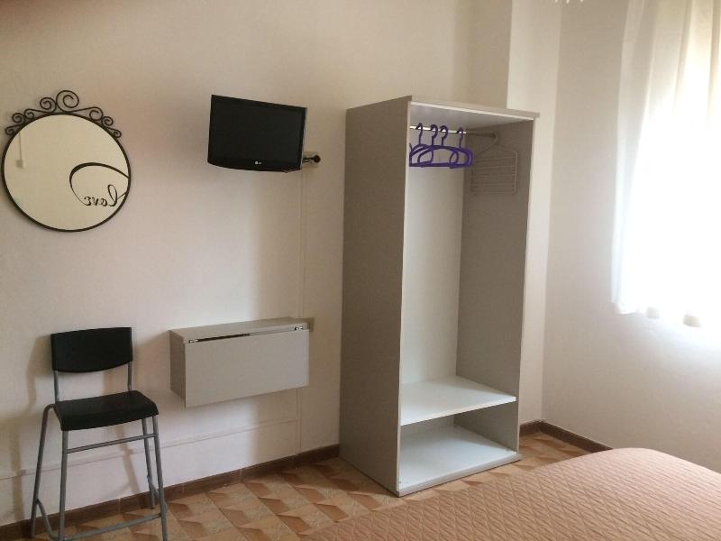 Hotel Benaco Bee Free - Oda