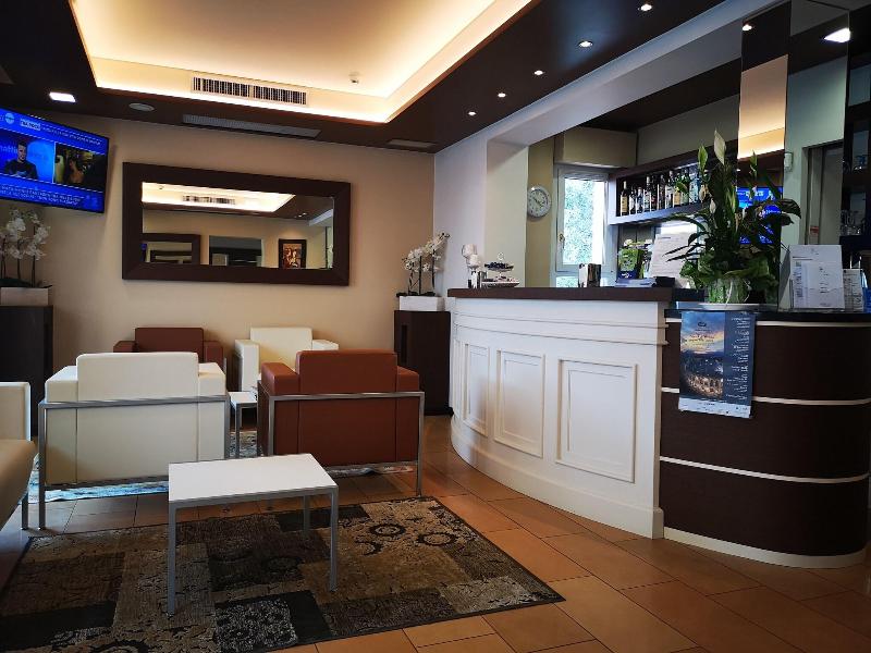 Hotel Clarin 14 By Dori - Bar
