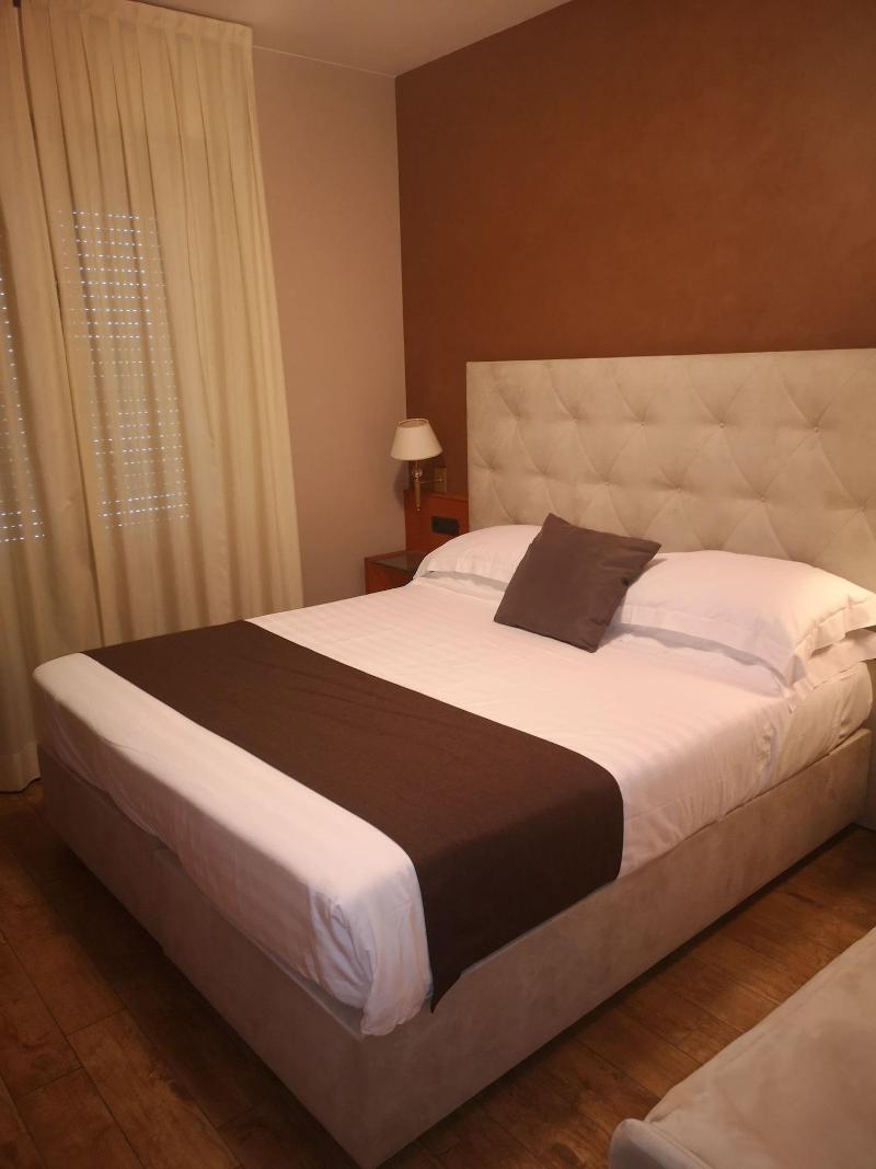 Hotel Clarin 14 By Dori - Oda