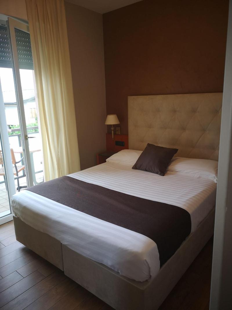 Hotel Clarin 14 By Dori - Oda