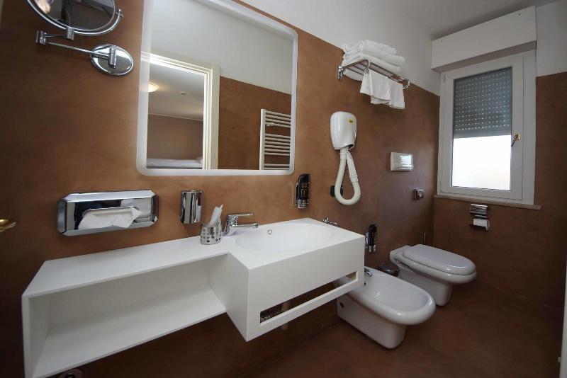 Hotel Clarin 14 By Dori - Oda