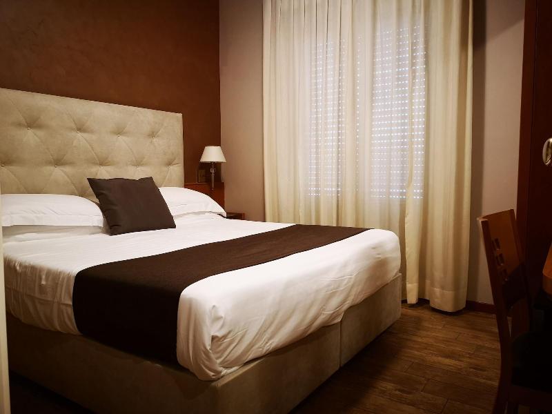 Hotel Clarin 14 By Dori - Oda