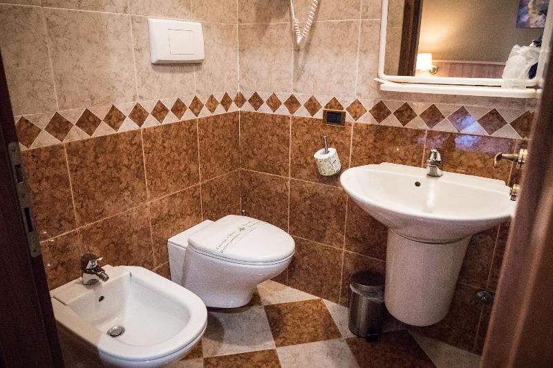 Villanova Hotel - Oda