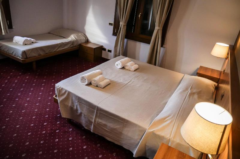 Villanova Hotel - Oda