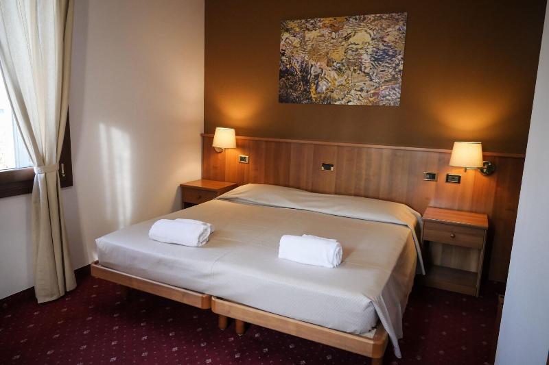 Villanova Hotel - Oda