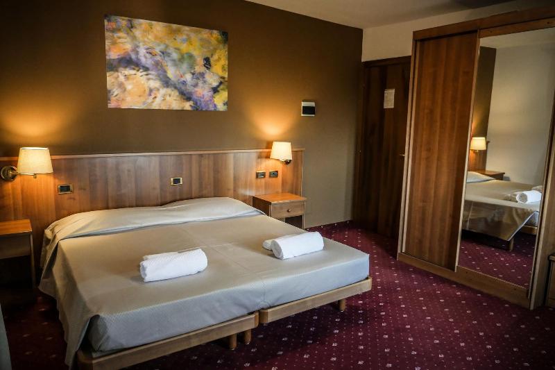 Villanova Hotel - Oda